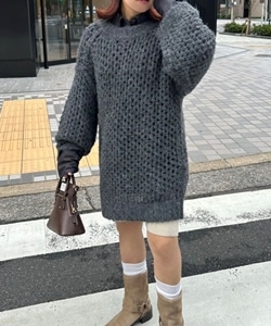 CHARCOAL GRAY
