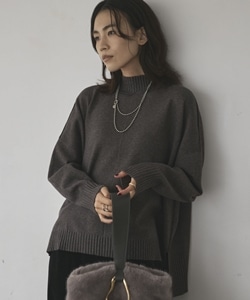 CHARCOAL GRAY
