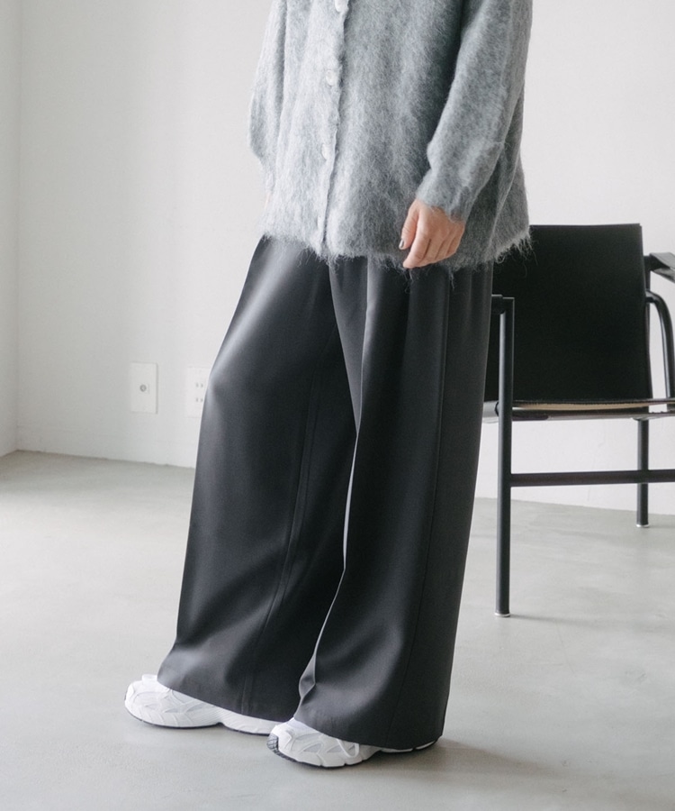 23aw look掲載】ウエスト細見え２タックパンツ(S CHARCOAL GRAY