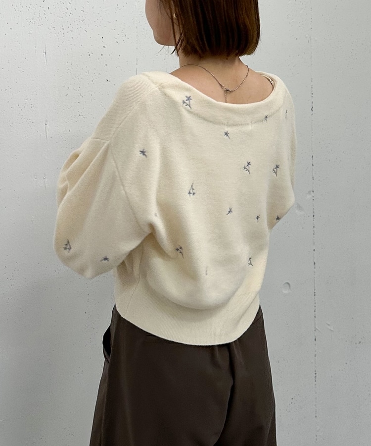 フラワーさん 様 フラワー刺繍ニットCDアンサンブル(M CHARCOAL GRAY