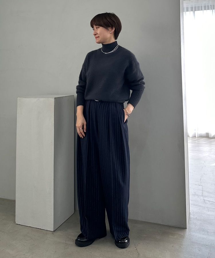 23WINTER LOOK掲載】ＦＯＸ混ハイネックニット(F BLUE): トップス