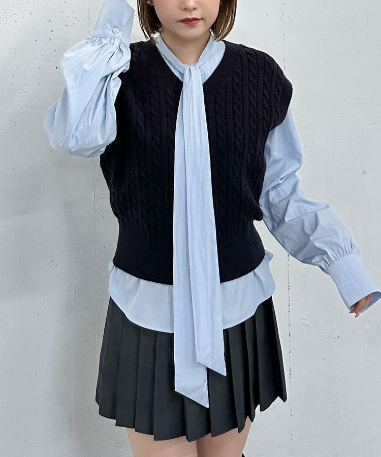 SEQUEL ケーブルニット ベスト 黒　シャツ SEQUEL ケーブルニット ベスト 黒 シャツ