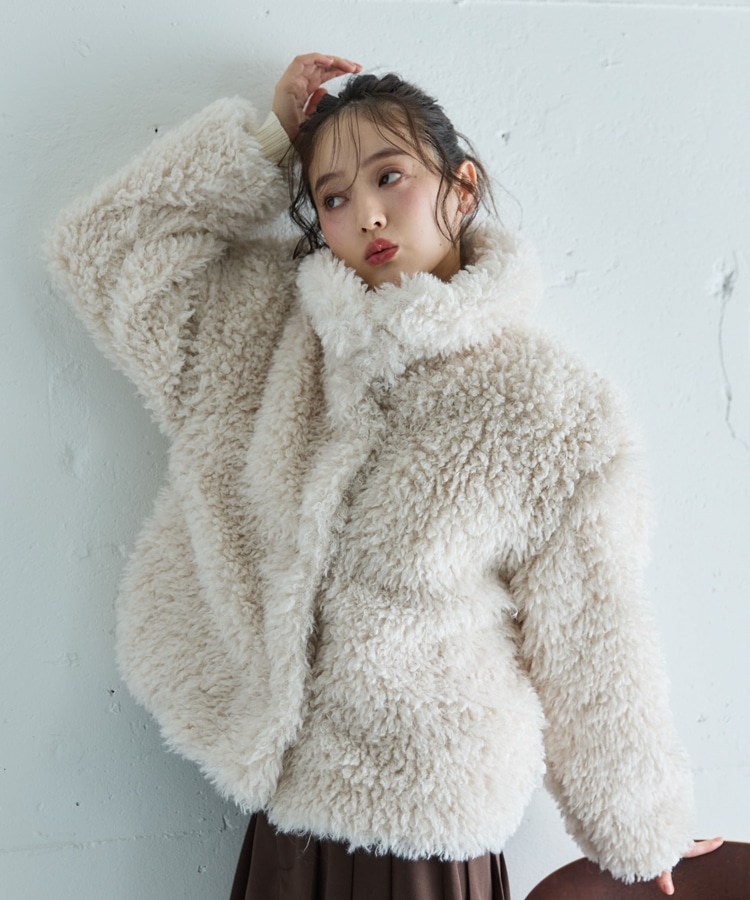 く*ん様 プードルファーカラーボアショートコート pium プードルファーカラーボアショートコート – pium