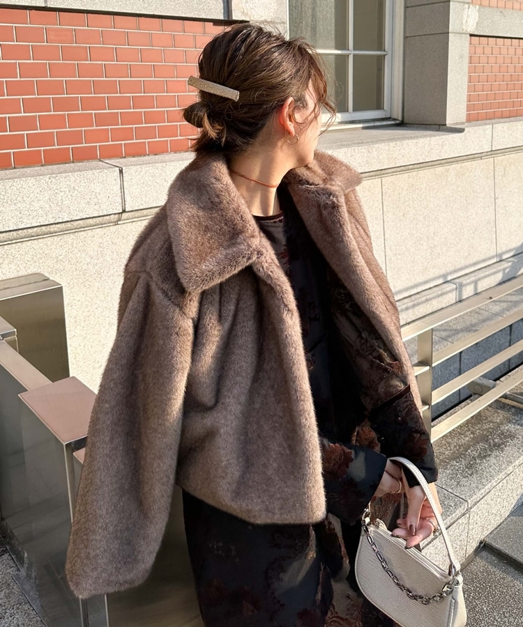 格安SALEスタート！ THE TOE 新品 LIMITED Fur coat ファーコート Ｍ