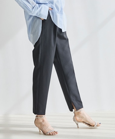 インスリットテーパードパンツ