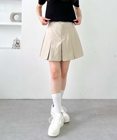 ベルト付きボックスプリーツミニスカート