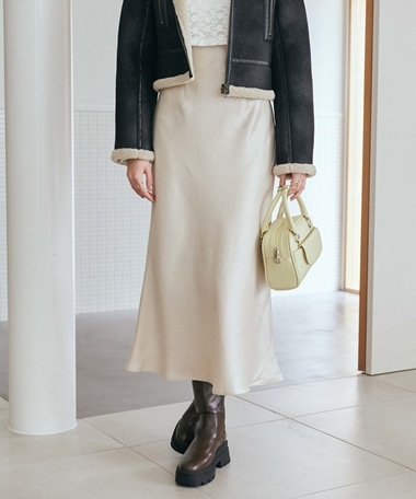 シャイニーナロースカート