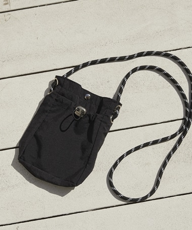 【ノベルティ】ナイロンミニショルダーＢＡＧ(ブラック）