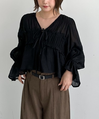 楊柳シャーリングショートブラウス