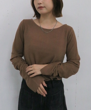 袖スリットカットＴＯＰＳ