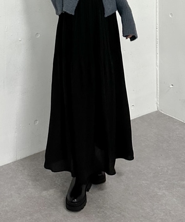 ランダムプリーツフレアスカート