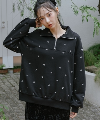 小花柄刺繍ハーフｚｉｐスウェット