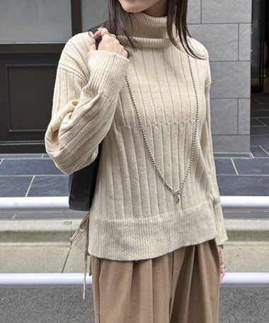オフタートルワイドリブニット