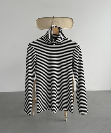 ボーダータートルネックインナー