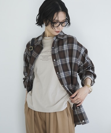 チェックシャツ