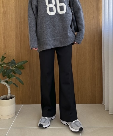 ポンチセミフレアパンツ