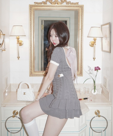 back ribbon cable knit onepiece