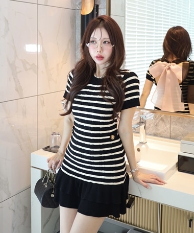 back ribbon cable knit onepiece