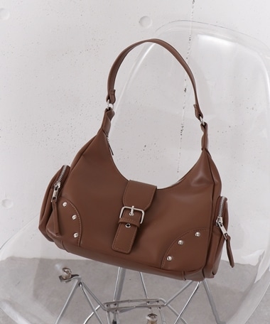 ハーフムーンスタッズバッグ