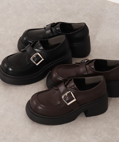 厚底ベルトパンプス