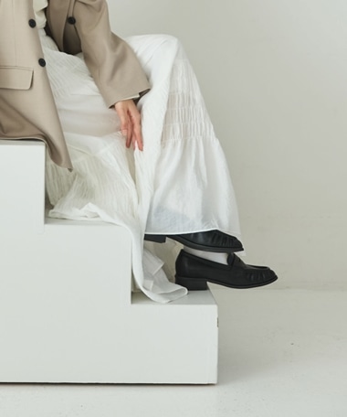 ギャザーローファー