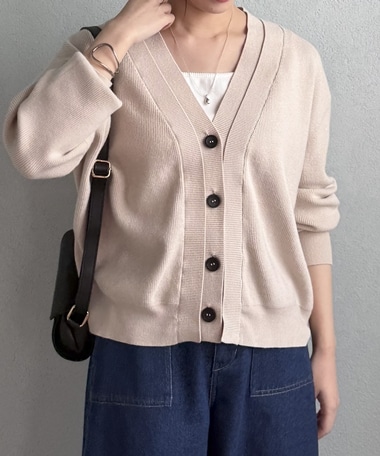 レイヤード風Ｖネックカーディガン