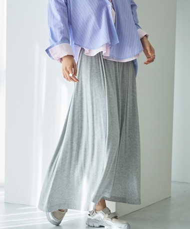 カットフレアスカート