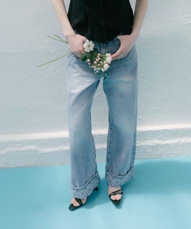 花柄プリントロールアップデニム