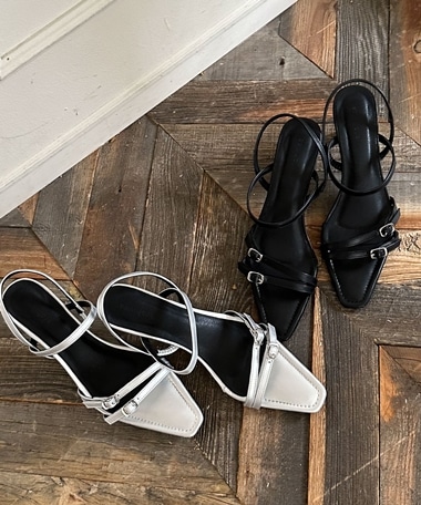 ポインテッドアシメサンダル