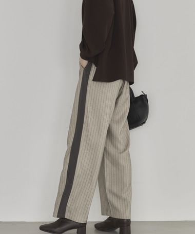異素材切替ピンストライプパンツ